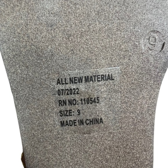 Woman’s Sz 9 Camel Booties Faux Suede Boho Floral Embroidered - Picture 10 of 10